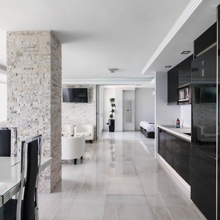 Appartamento Deluxe Supreme Málaga Esterno foto