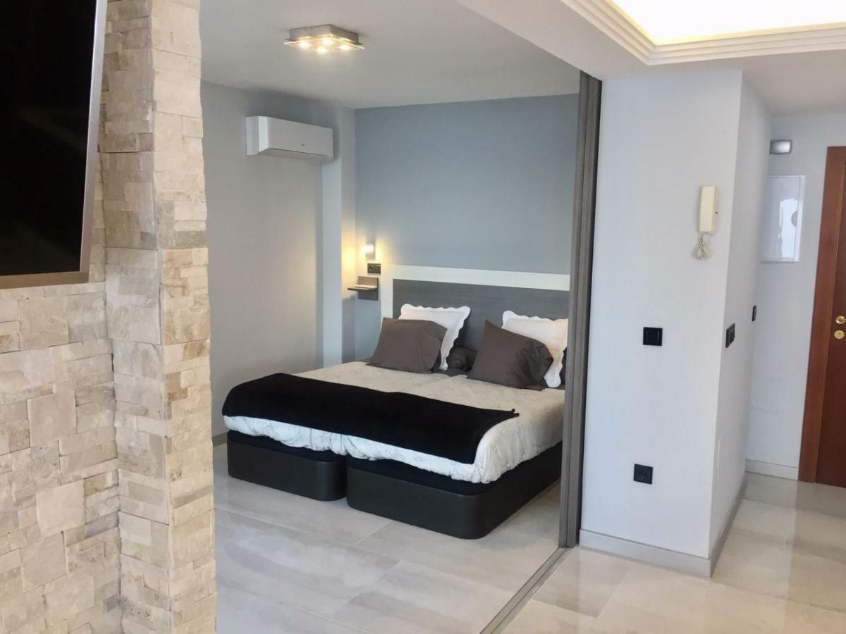 Appartamento Deluxe Supreme Málaga Esterno foto